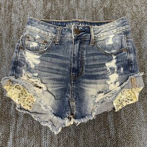 Excellent used condition womens size 0American Eagle hi rise festival short